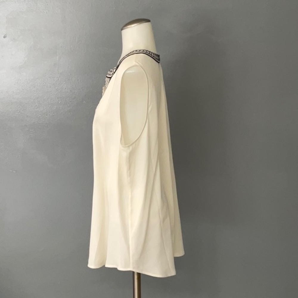 Ann Taylor Sleeveless Blouse - Picture 2 of 4